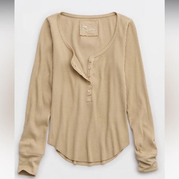 AERIE essential layering Henley - Picture 2 of 7